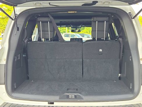 Used 2024 Nissan Armada SL w/ Midnight Edition Package RWD image 12