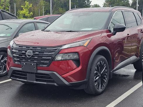 Used 2026 Nissan Rogue Dark Armor AWD/4WD image 1