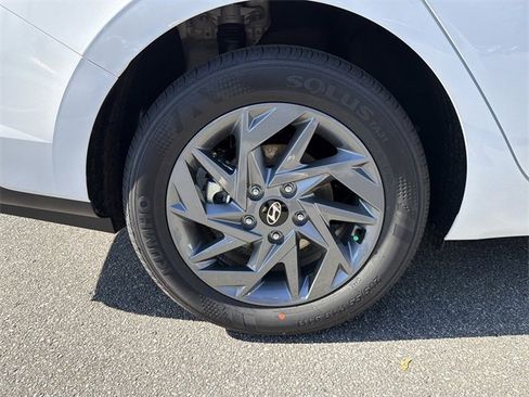 New 2026 Hyundai Elantra Blue image 17