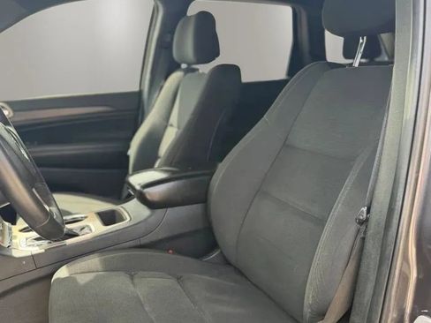 Used 2017 Jeep Grand Cherokee Laredo w/ Quick Order Package 23E AWD/4WD image 11