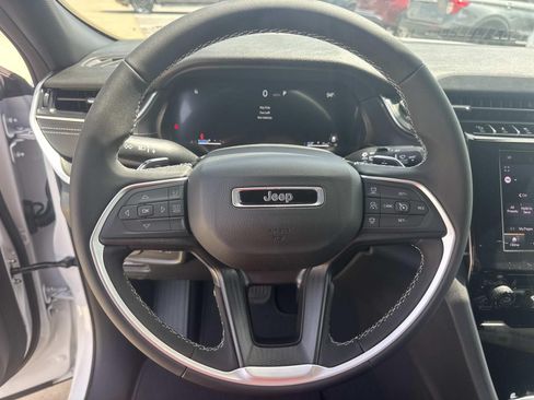 New 2026 Jeep Grand Cherokee L Laredo AWD/4WD image 22