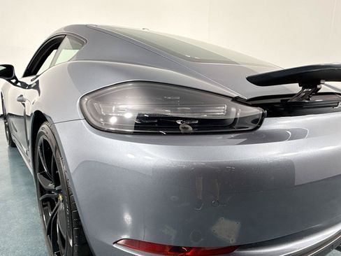 Used 2025 Porsche 718 Cayman RWD image 42