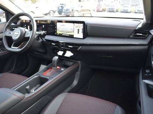 New 2026 Nissan Kicks SR w/ SR Premium Package FWD image 63
