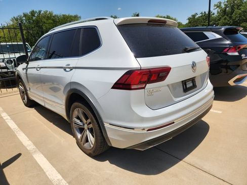 Used 2019 Volkswagen Tiguan SEL R-Line AWD/4WD image 3