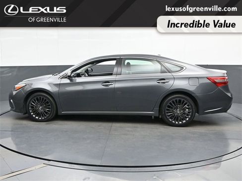 Used 2017 Toyota Avalon Touring image 5