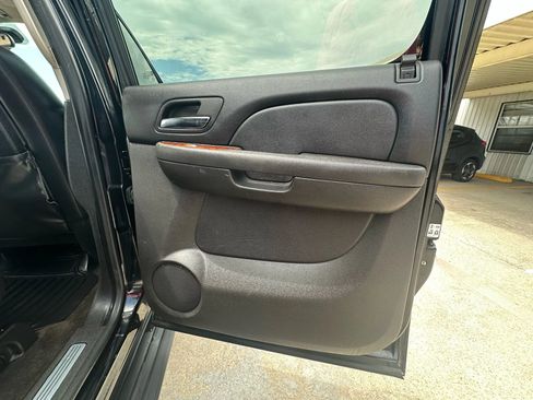 Used 2008 Chevrolet Avalanche LTZ w/ LTZ Preferred Equipment Group image 31