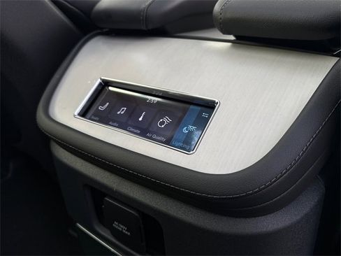 New 2026 Lincoln Navigator Reserve w/ Jet Appearance Package image 13