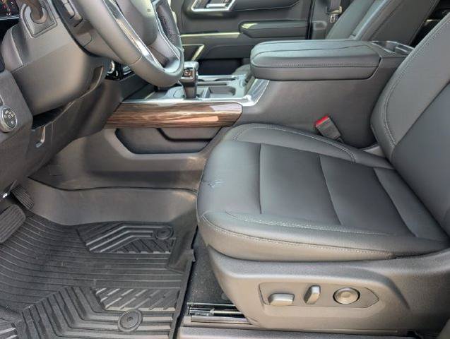 New 2026 Chevrolet Silverado 1500 RST w/ RST All Star Premium Package AWD/4WD image 16