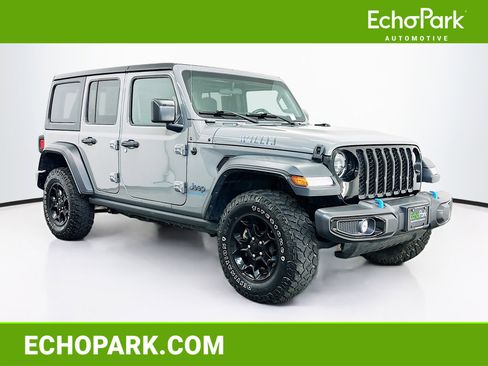 Used 2023 Jeep Wrangler Unlimited w/ Cold Weather Group AWD/4WD image 1
