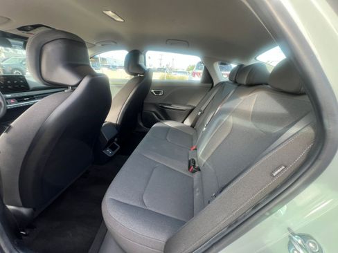 Used 2025 Kia K4 LXS image 25