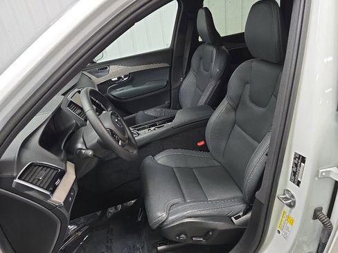 Used 2023 Volvo XC90 T8 Ultimate w/ Protection Package Premier AWD/4WD image 31