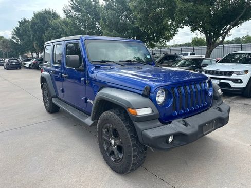 Used 2018 Jeep Wrangler Unlimited Sport S AWD/4WD image 3
