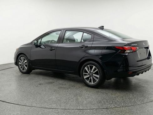 Used 2025 Nissan Versa SV FWD image 6