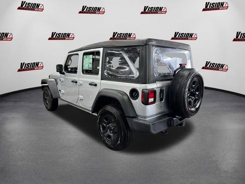 Used 2022 Jeep Wrangler Unlimited Sport image 7