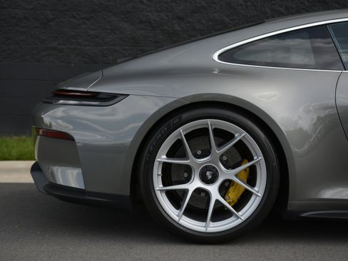 Certified 2026 Porsche 911 GT3 RWD image 33