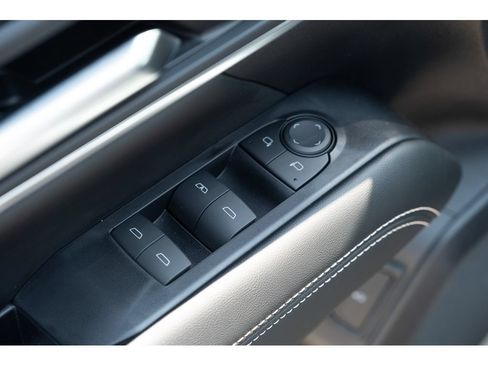 New 2027 GMC Terrain Elevation w/ Elevation Premium Package FWD image 14