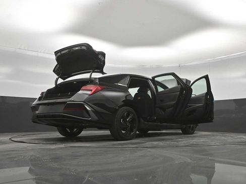 New 2026 Hyundai Elantra SEL Sport FWD image 47