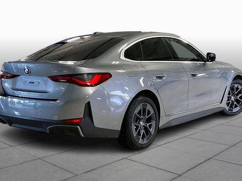 Used 2025 BMW i4 eDrive40 w/ Driving Assistance Package image 13