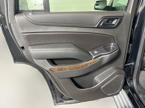 Used 2020 Chevrolet Tahoe LT w/ RST Edition image 25