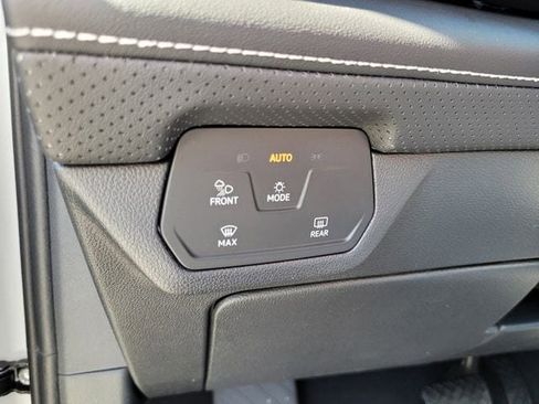 New 2026 Volkswagen Atlas SE FWD image 25