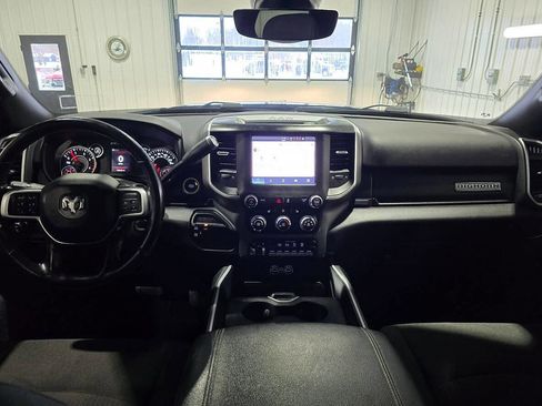 Used 2022 RAM 2500 Big Horn w/ Level 1 Equipment Group image 10