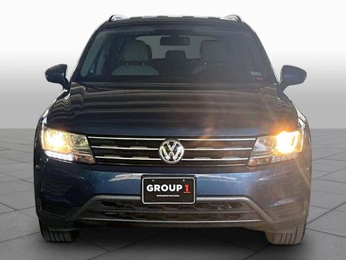 Used 2019 Volkswagen Tiguan SE AWD/4WD image 3