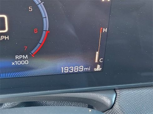 Used 2024 Chevrolet TrailBlazer LT w/ Convenience Package image 23