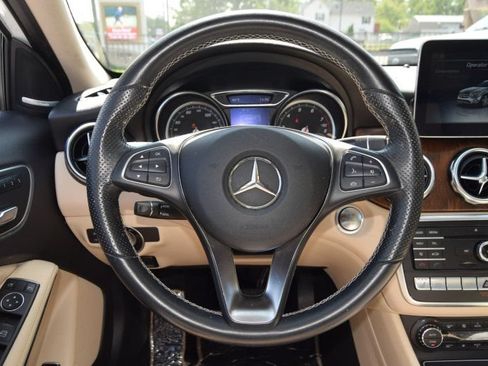 Used 2019 Mercedes-Benz GLA 250 4MATIC image 23