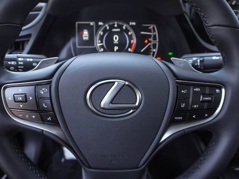 Used 2025 Lexus ES 350 FWD image 14