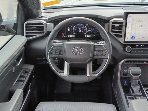 Used 2025 Toyota Sequoia Limited AWD/4WD image 33