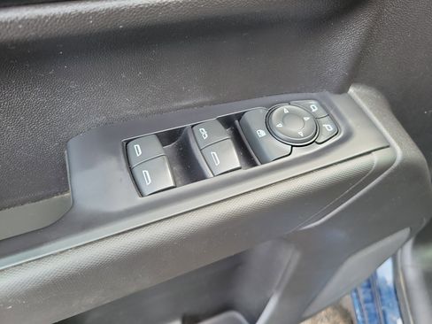 Used 2020 GMC Sierra 1500 4x4 Crew Cab w/ Sierra Value Package image 15