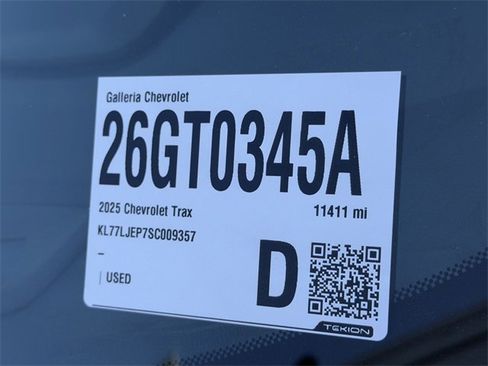 Certified 2025 Chevrolet Trax RS w/ Driver Confidence Package image 27