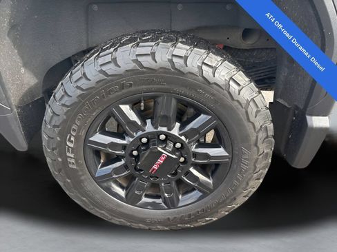 Used 2024 GMC Sierra 2500 AT4 w/ AT4 Preferred Package AWD/4WD image 39