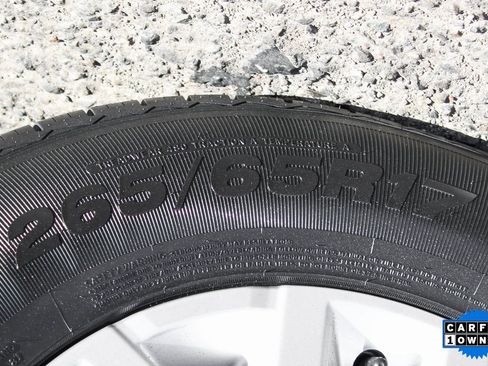 Used 2022 Nissan Frontier SV w/ Technology Package image 43