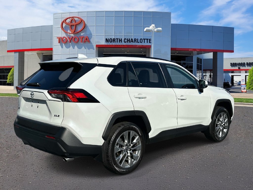 Used 2025 Toyota RAV4 XLE Premium w/ Weather Package FWD image 8