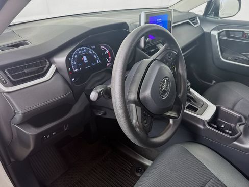 Certified 2024 Toyota RAV4 LE AWD/4WD image 9