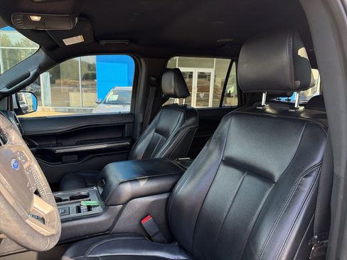Used 2021 Ford Expedition XLT RWD image 26