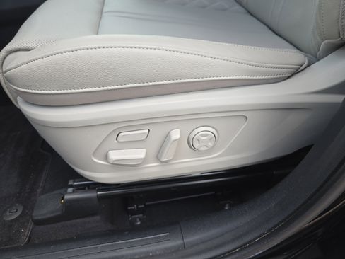 Certified 2025 Kia Sorento SX Prestige AWD/4WD image 21