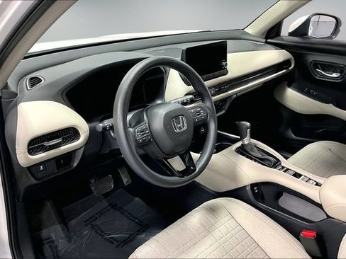Used 2024 Honda HR-V LX image 16