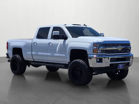 Used 2015 Chevrolet Silverado 2500 LTZ w/ Duramax Plus Package AWD/4WD image 8