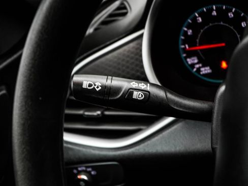 Used 2023 Chevrolet Malibu LT FWD image 38