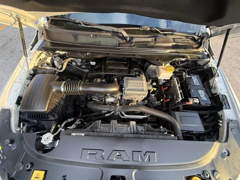Used 2020 RAM 1500 Laramie RWD image 17