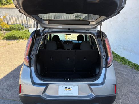 Used 2025 Kia Soul LX w/ LX Technology Package image 29