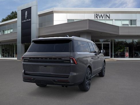 New 2026 Lincoln Navigator L Reserve AWD/4WD image 7