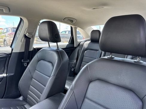Used 2024 Volkswagen Jetta SE FWD image 26