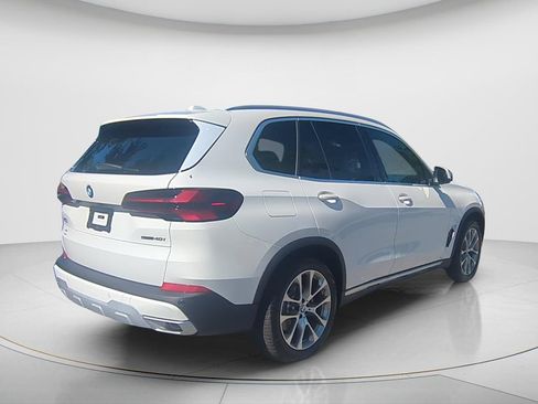 New 2026 BMW X5 sDrive40i RWD image 5