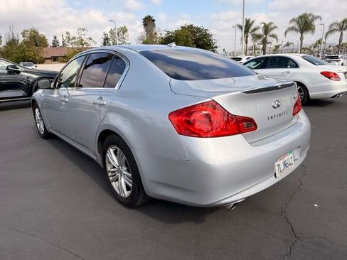 Used 2015 INFINITI Q40 w/ Navigation Package RWD image 8