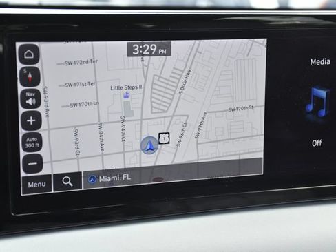 Used 2024 Hyundai Palisade SEL FWD image 17