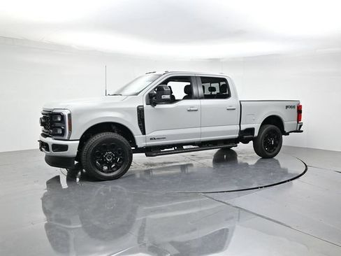 New 2026 Ford F250 Lariat w/ Black Appearance Package AWD/4WD image 6
