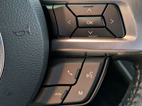 Used 2019 Ford Mustang Coupe RWD image 25